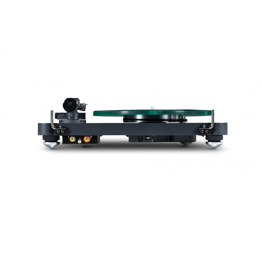 NAD C588 Turntable